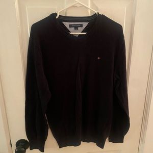 Tommy Hilferger Sweater Size Medium